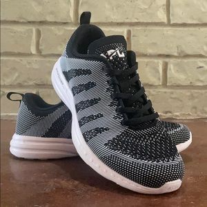 APL Techloom Pro W black/ light pink women’s 9.5